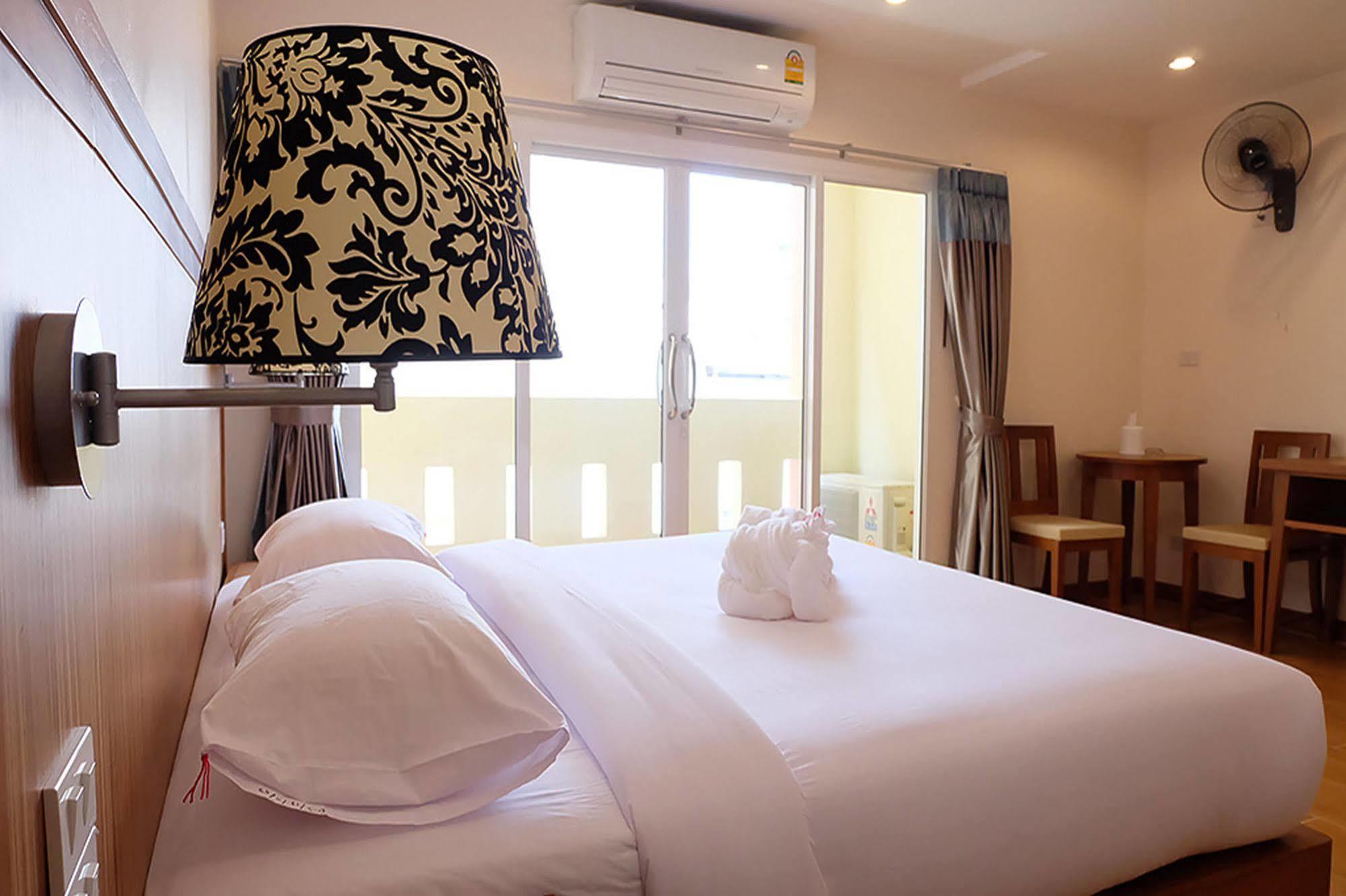 D Hotel Pattaya Ngoại thất bức ảnh