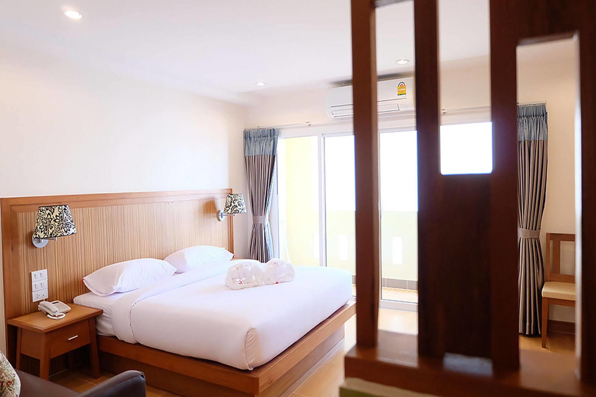 D Hotel Pattaya Ngoại thất bức ảnh