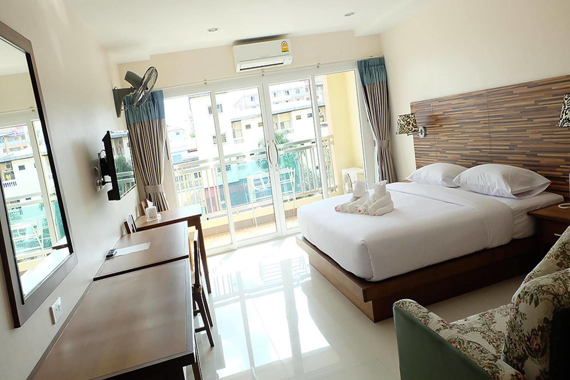 D Hotel Pattaya Ngoại thất bức ảnh
