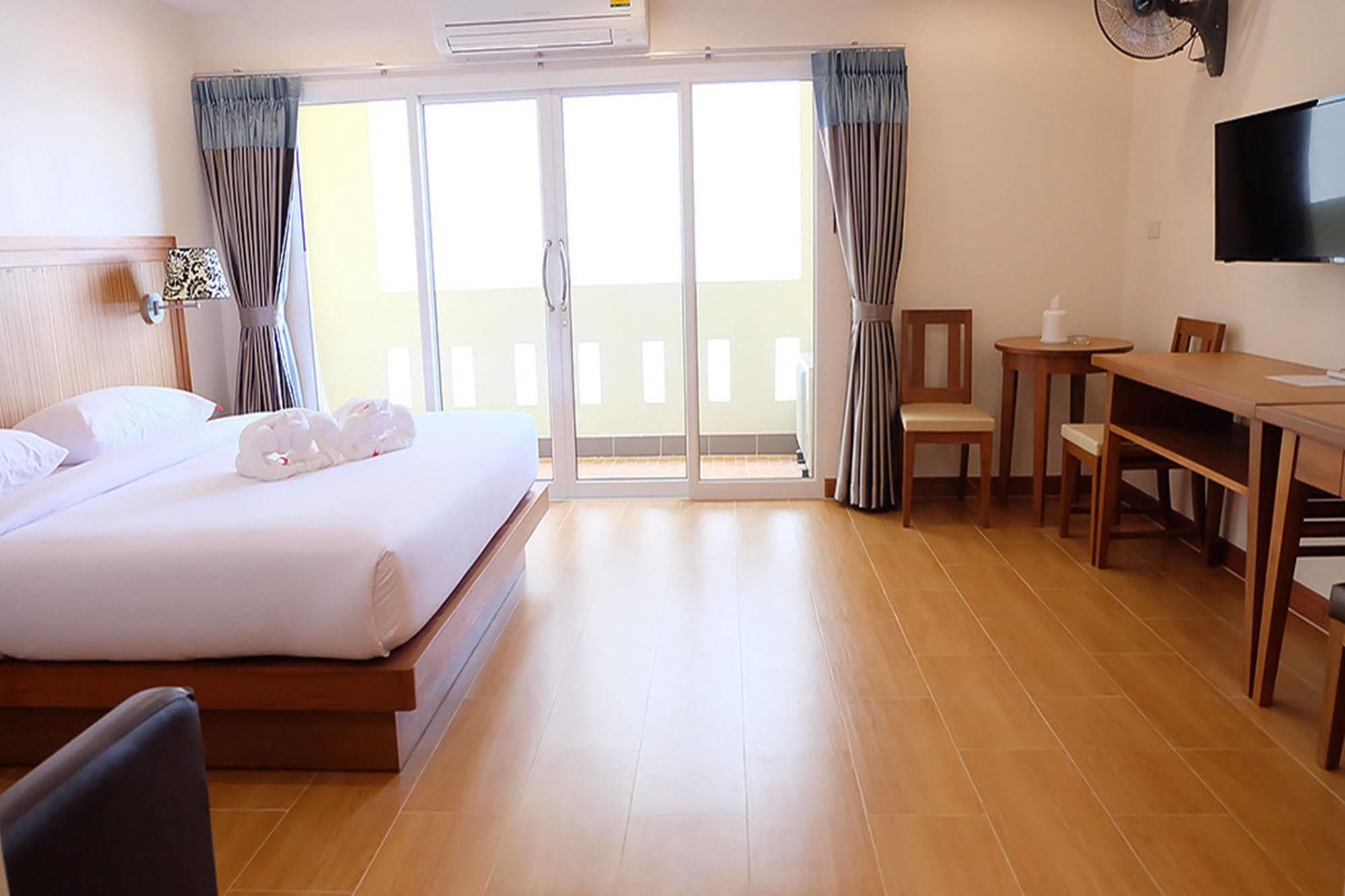 D Hotel Pattaya Ngoại thất bức ảnh